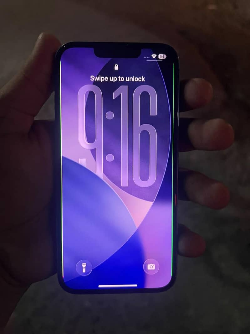 Apple iPhone 13 4
