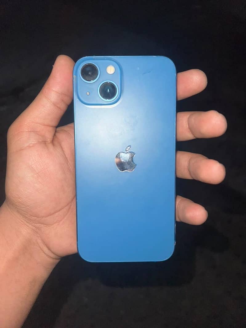Apple iPhone 13 5