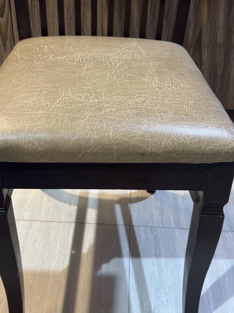 Dining table chairs 3