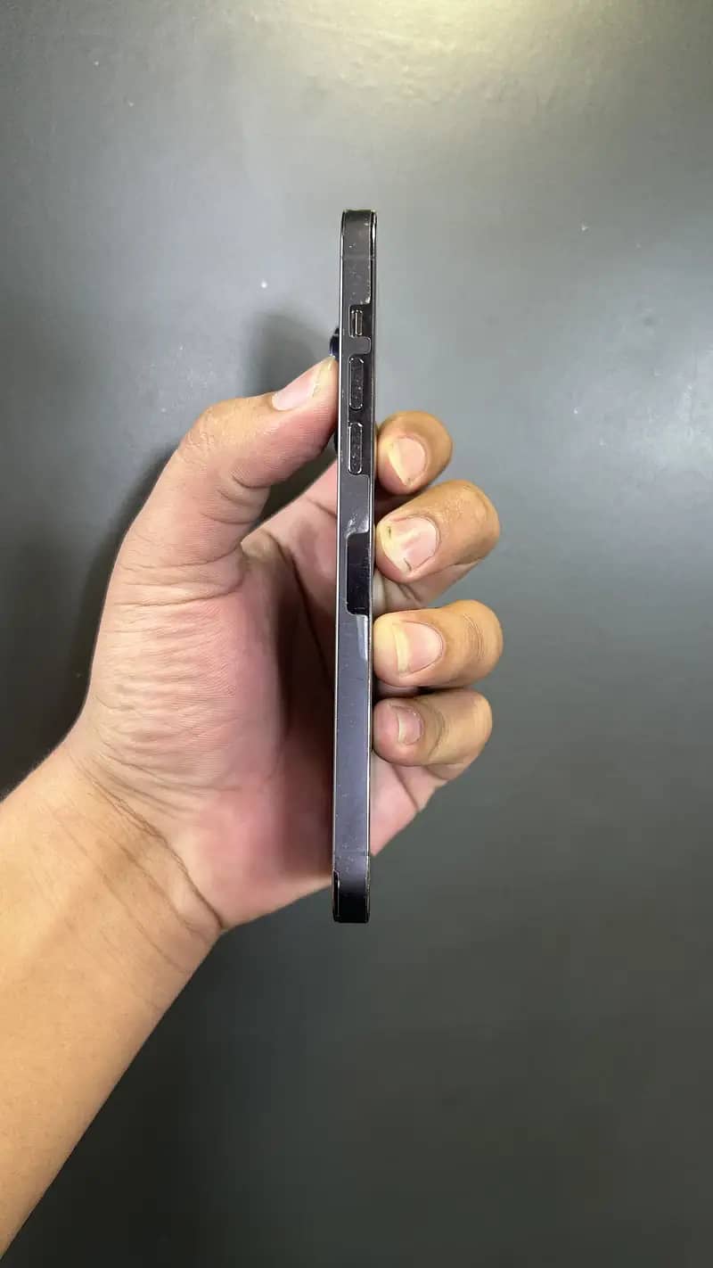 iPhone 14 PRO MAX 0