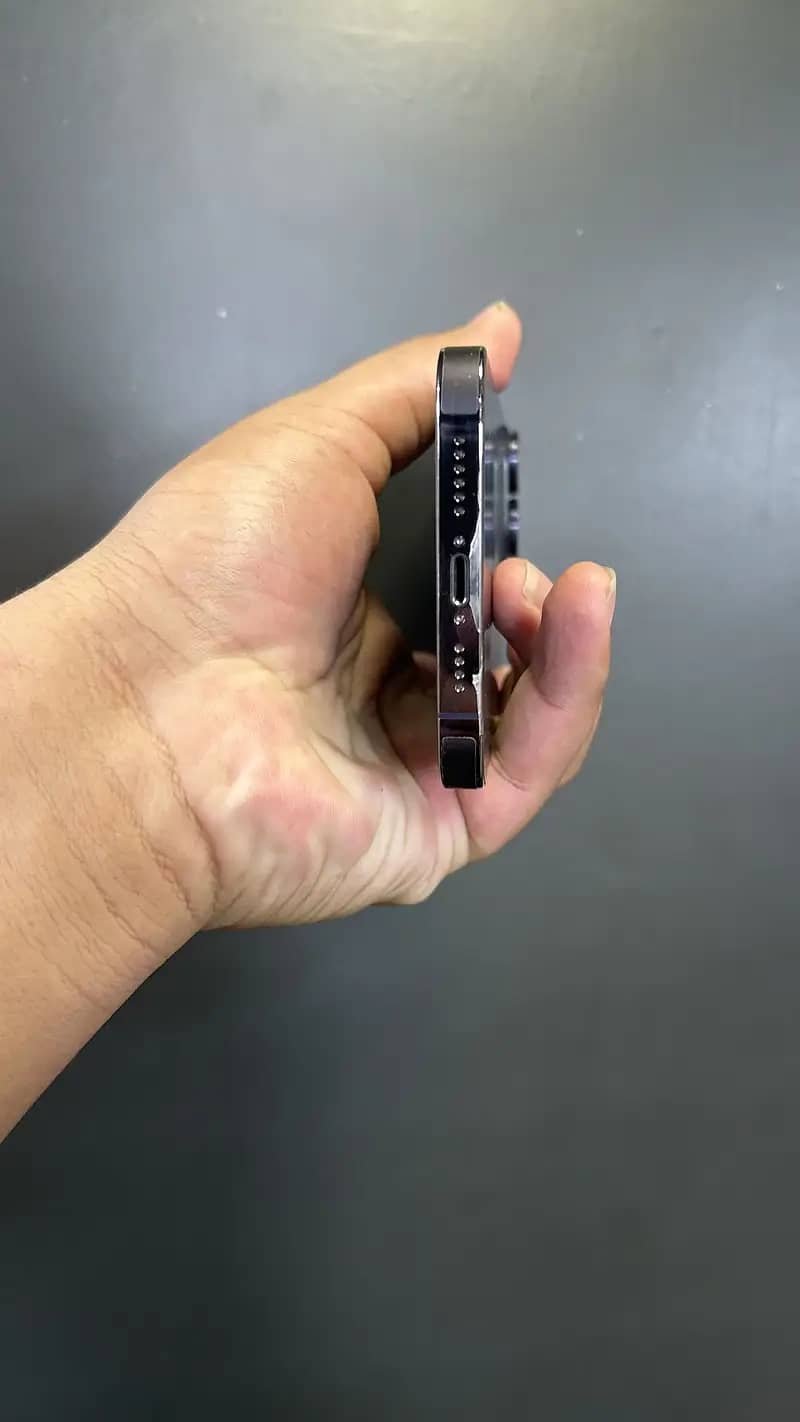 iPhone 14 PRO MAX 1