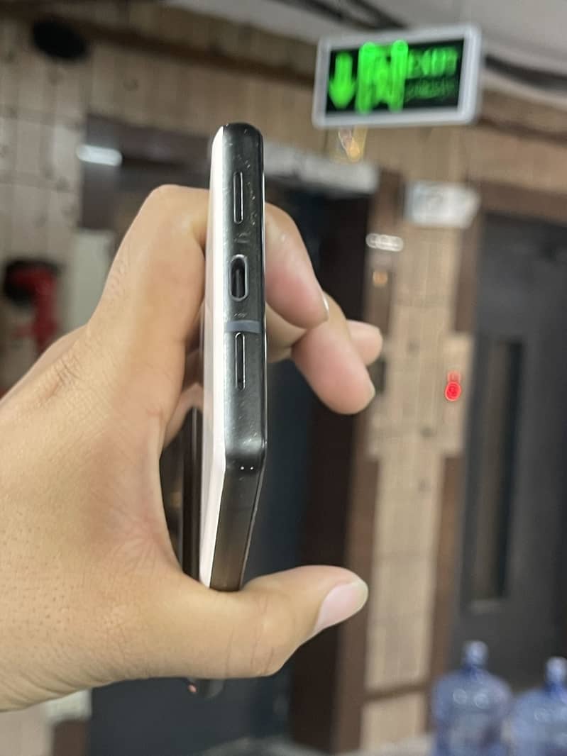 Google Pixel 6 3