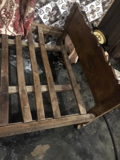 bed for sale **bht mazboot lakre Hain jinko samj ae rbta kre