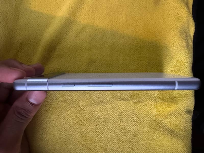 Google Pixel 7a 3