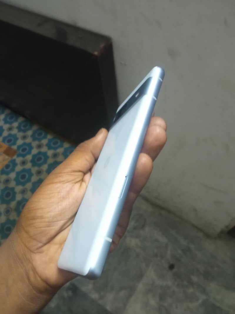 Google Pixel 7a 1