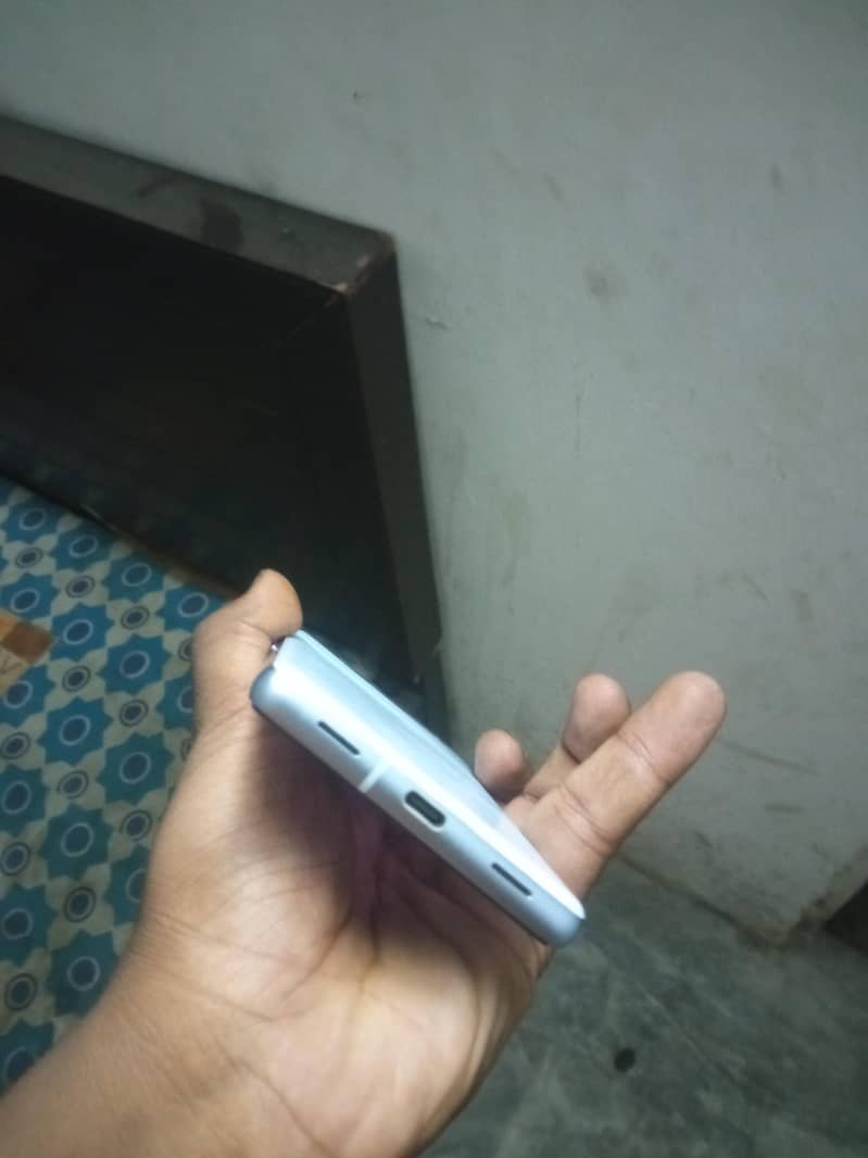 Google Pixel 7a 3