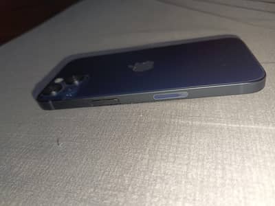 iphone 13 jv 128 GB box pack lea tha fresh ha koi scratch nhi ha