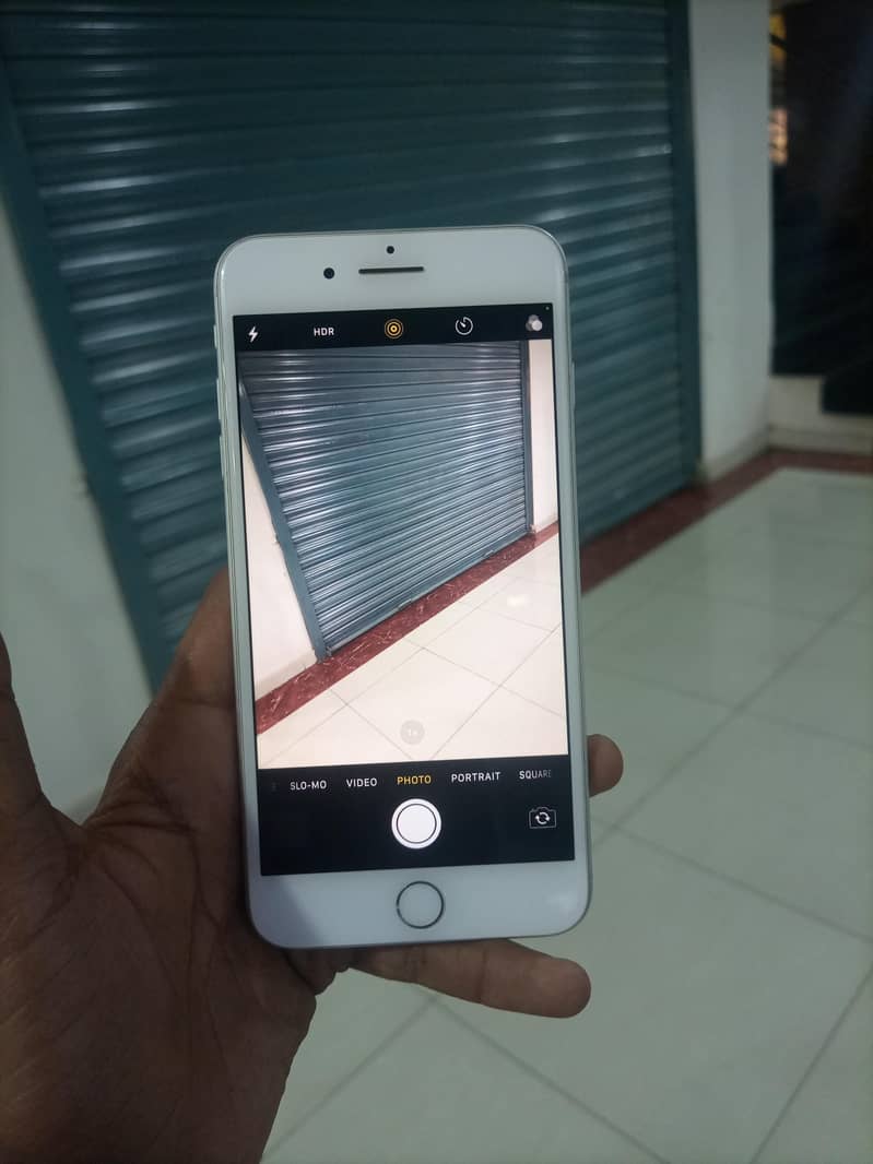 Apple iPhone 7 Plus 4