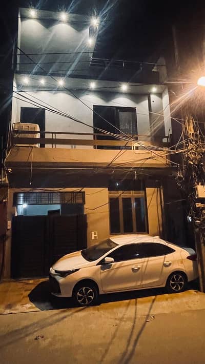 3.5 Marla Beautiful Neat and Clean Owner Build With Basement All Original Picture attached With Direct Owner Available For Sale in Johar Town