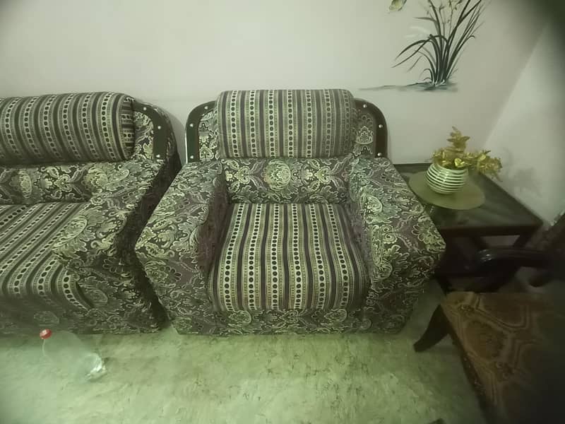 3.2. 1 sofa set 4