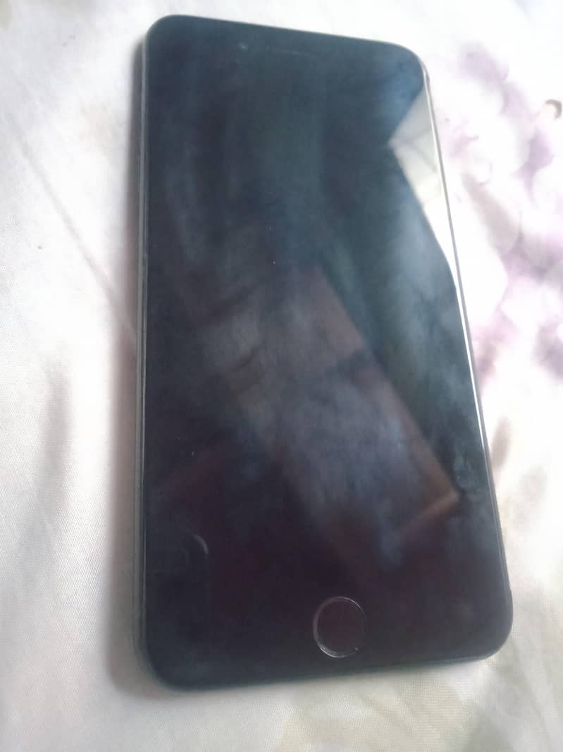 Apple iPhone 7 Plus 2