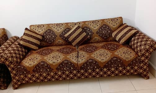 7 seater sofa, Very gently used in perfect condition.