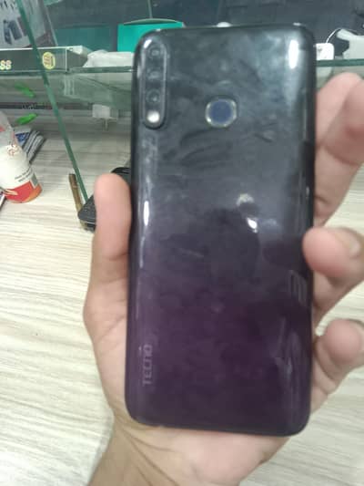 Tecno Spark 4