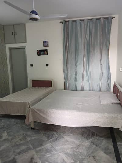 Sharing Room for Girls