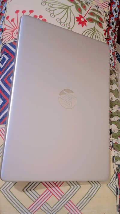 hp-14-sfq0005ne laptop 4GB ram 64GB SSD