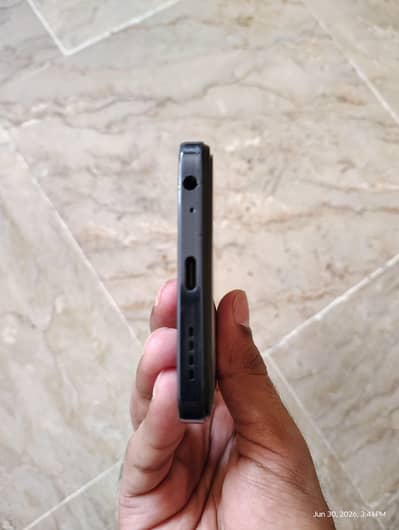 Infinix hot 40i 10 by 10 condition PTA approved