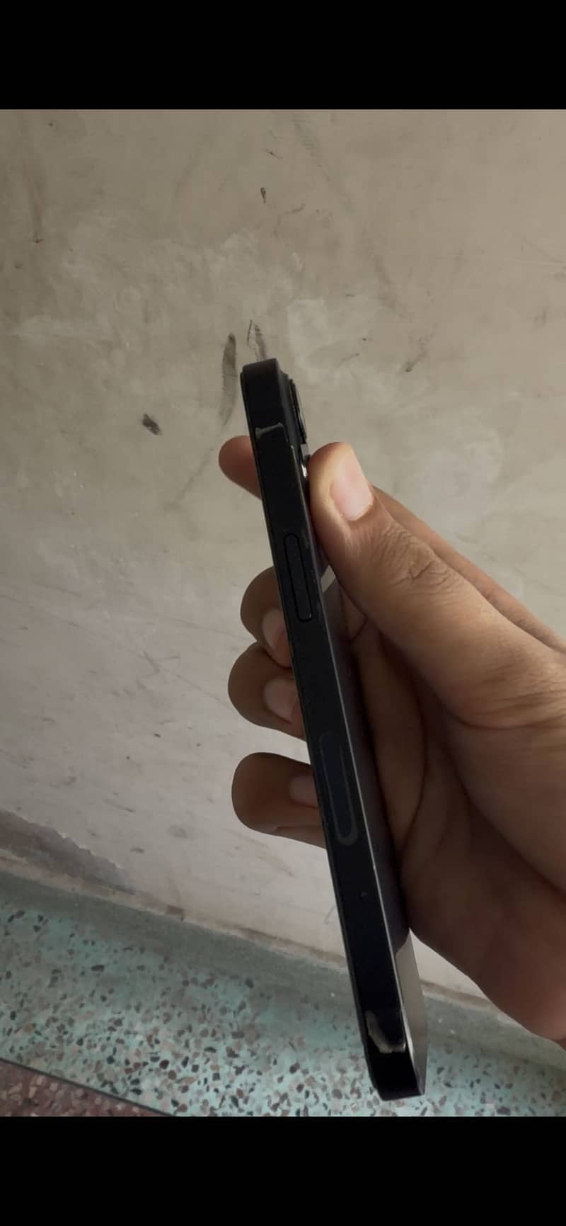 Apple iPhone 13 2