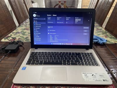 ASUS X540L Laptop (500GB Samsung SSD) in mint condition