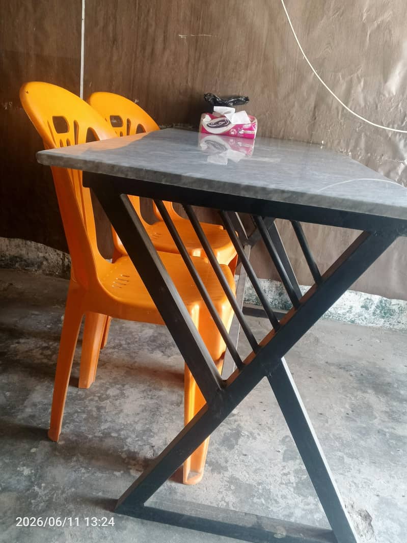 hotel table 1