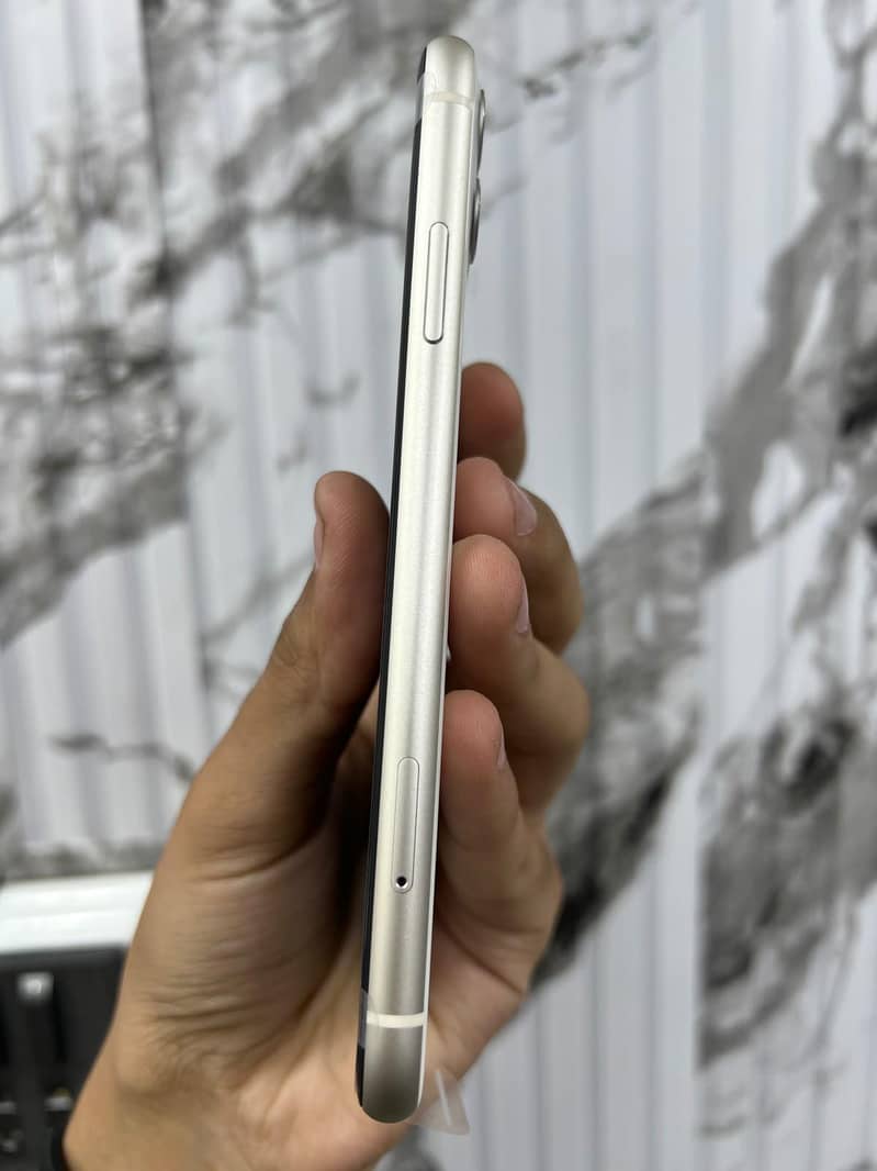 iphone 11 3