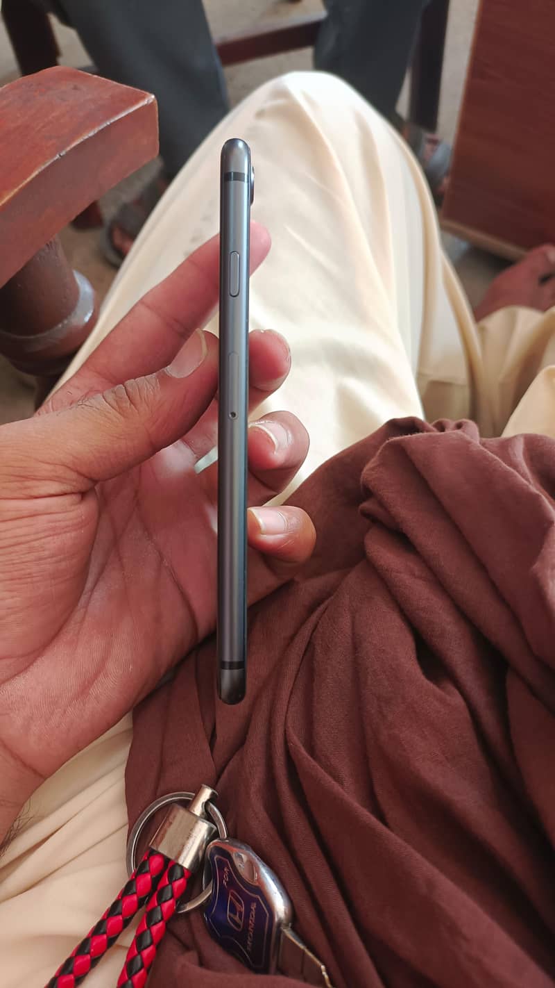 Apple iPhone 8 2