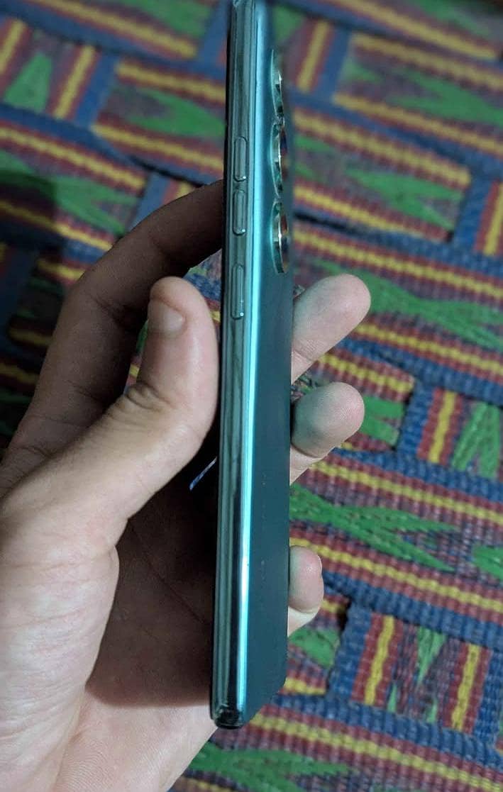 tecno camon 40. 4