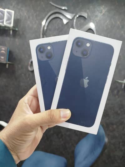 Apple iPhone 13