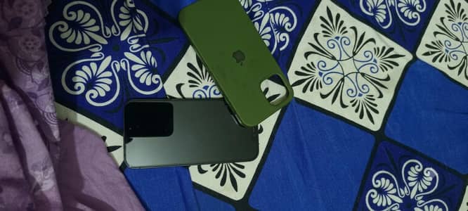 ​iPhone 12 - 256GB (Large Storage) - 78% Battery Health