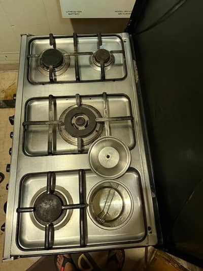 COOKING RANGE FOR SALE IN MINT CONDITION