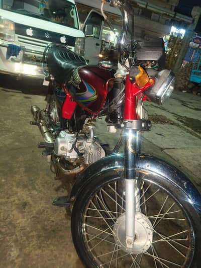 Honda 70 2023+24 ایجنٹ سیل 03076258687 بھائیو میٹرک کے بغیر نہیں دینی