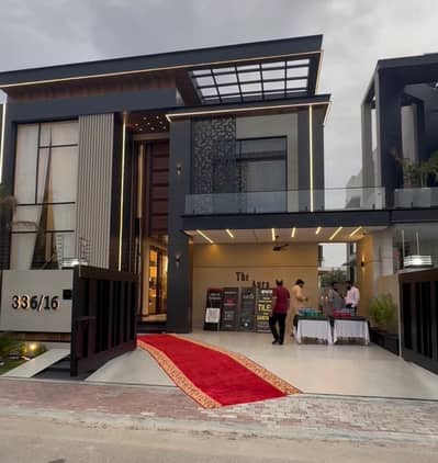 10 Marla Like A New Lower Portion Ideal Location For Rent In Bahria Town Lahore