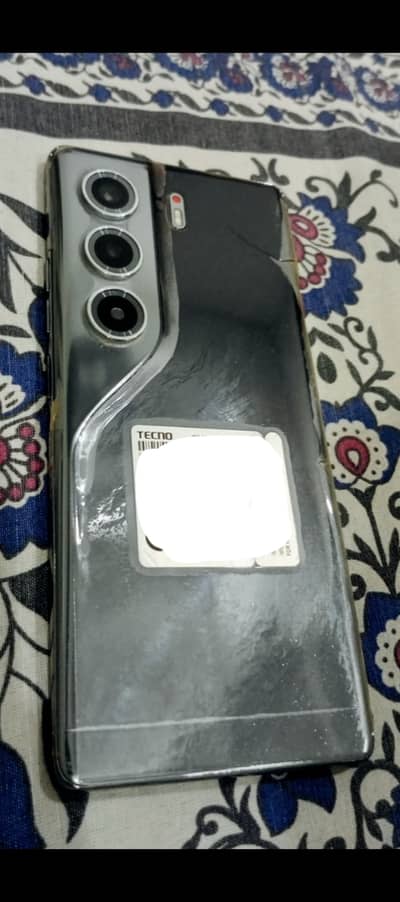 Tecno CAMON 40 Pro