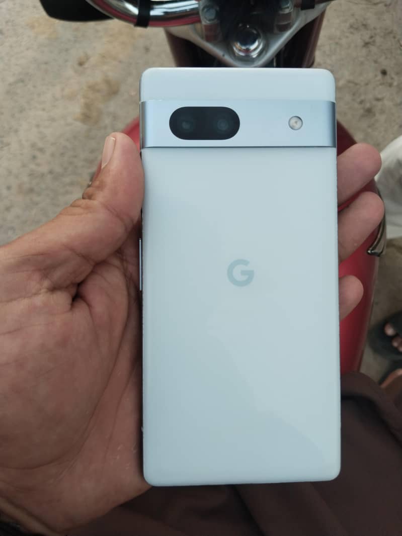 Google Pixel 7a 2