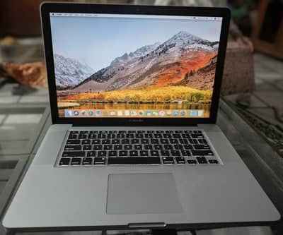 Macbook Pro 2011 i7 16gb 256GB Ssd