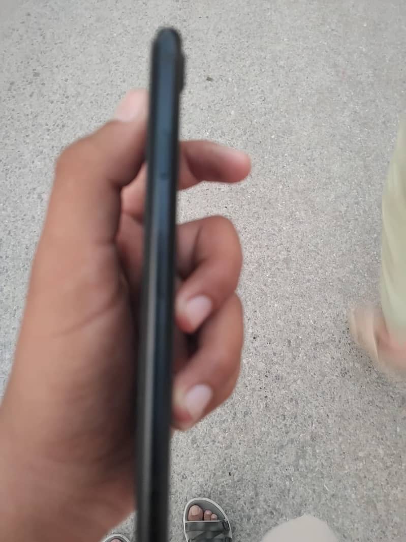Apple iPhone SE 3 3