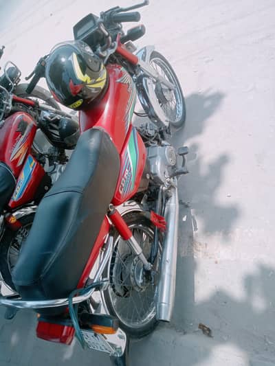 Honda CD 70 2017 model argent sale. call only 03707051007