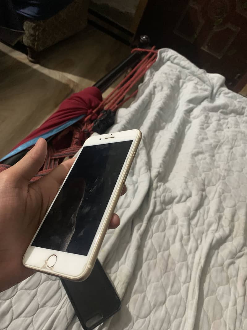 iPhone 7 Plus 4