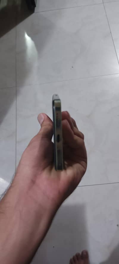 Vivo Y100