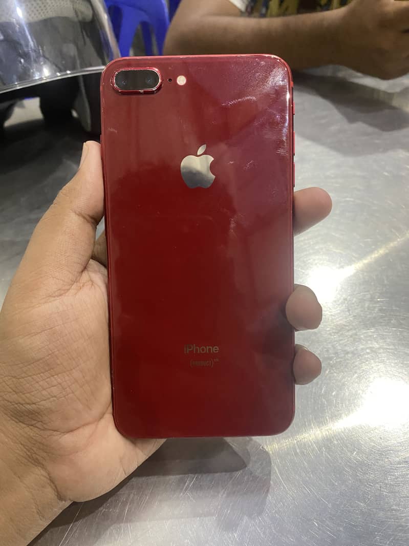 Apple iPhone 8 Plus 0