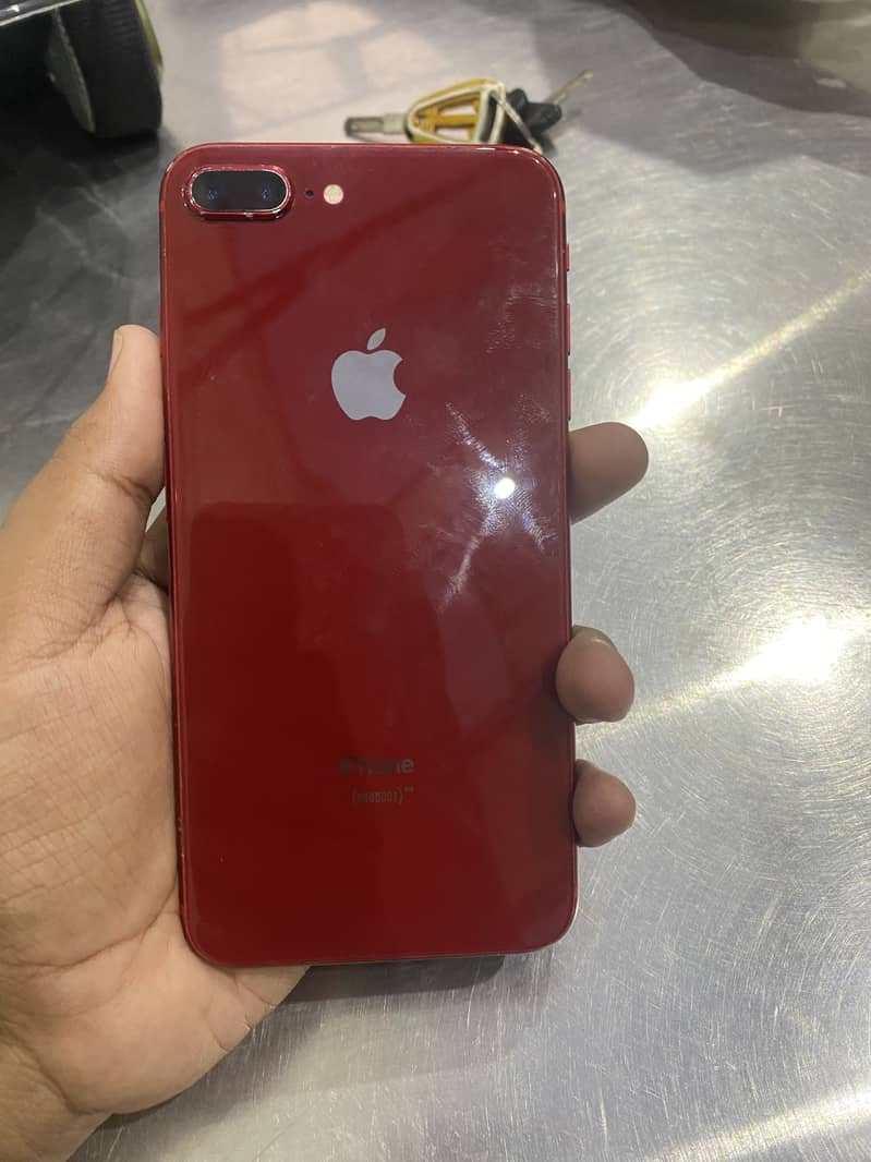 Apple iPhone 8 Plus 4
