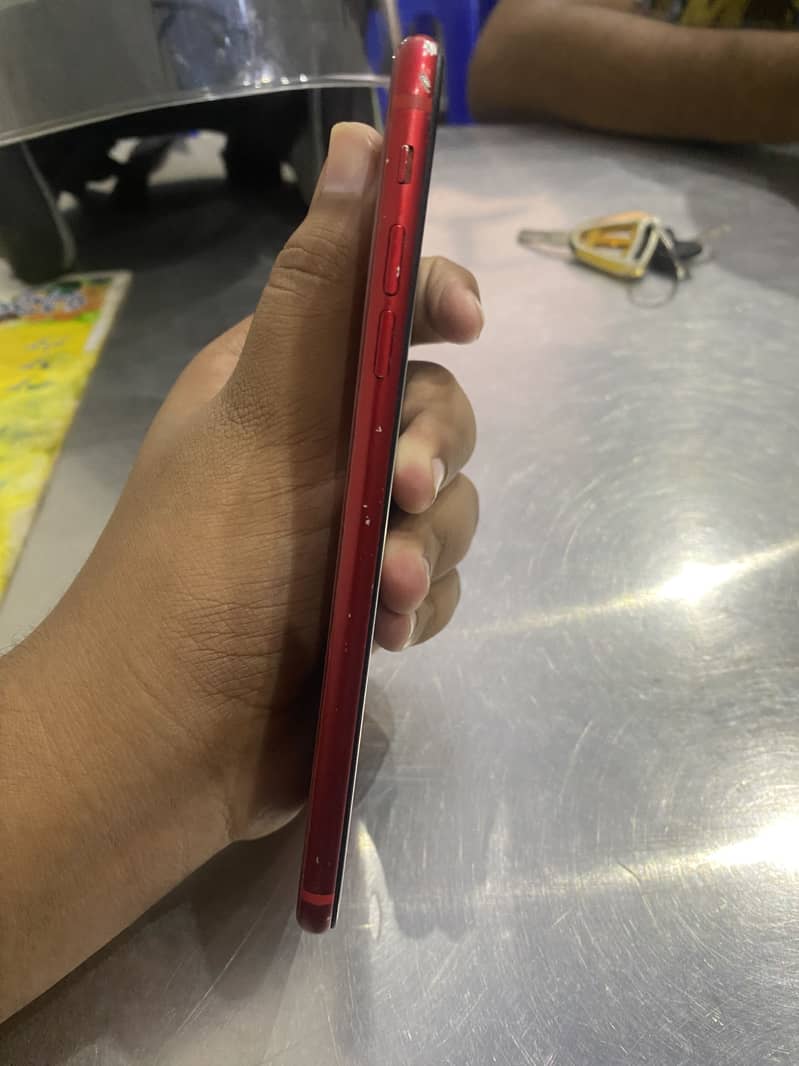 Apple iPhone 8 Plus 6