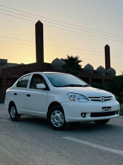 Toyota Platz 2005