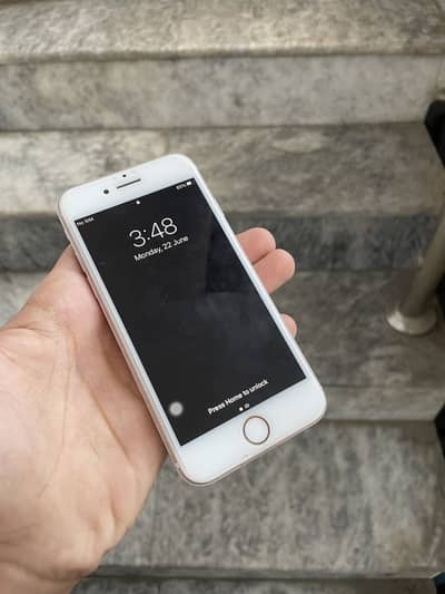 Apple iPhone 7