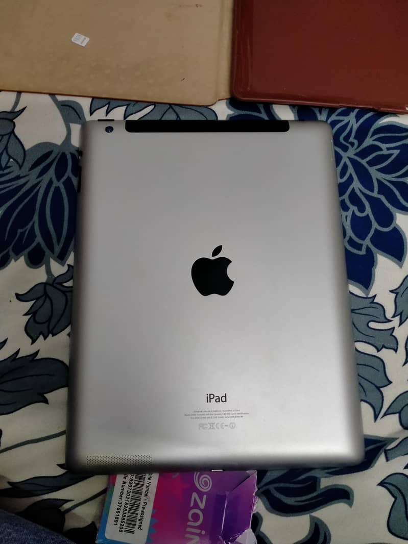 Ipad tab Cellular 2nd Generation scratchless 4