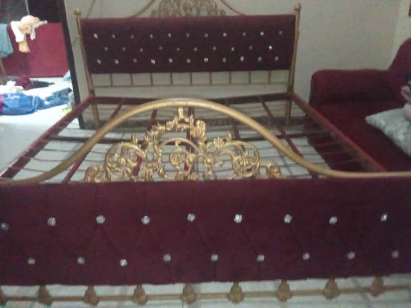 king size iron bed & sofa set 1