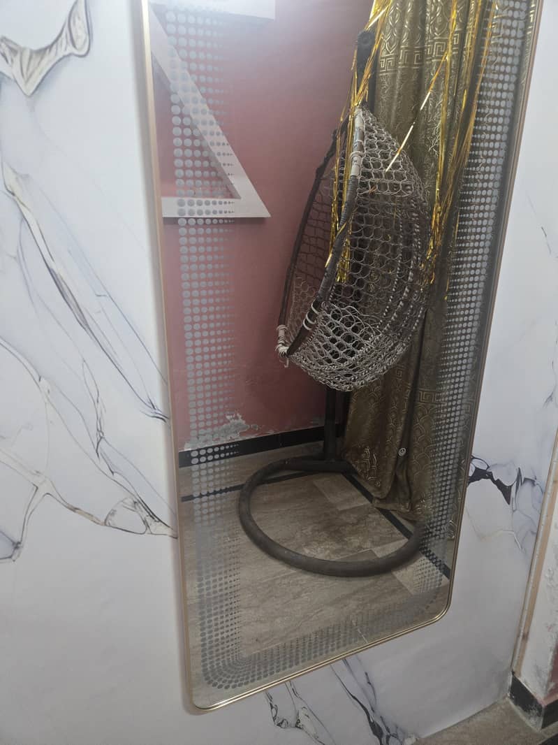 makeup mirror 0