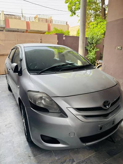 Toyota Belta 2006
