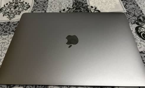 MacBook Air M1 (16GB RAM / 256GB SSD)