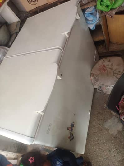 Haier dee freezer cal me 0314 584 2954