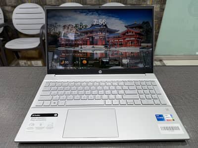 Hp Pavilion 15 Core i5 12 Th Generation ultra sleek metalic body Touch
